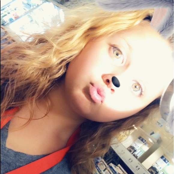 zoie_b1